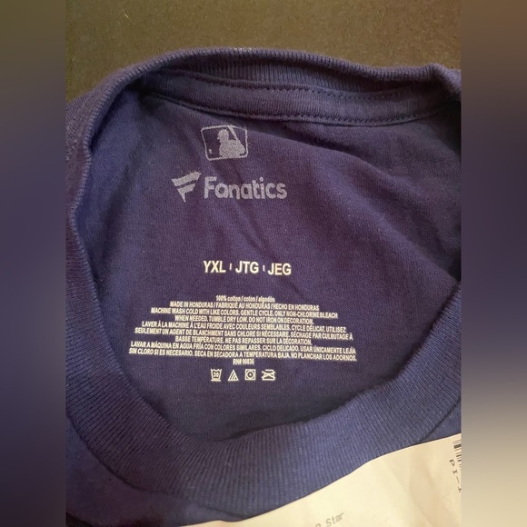 Fanatics New York Yankees The Force is Strong with Us Star Wars Youth XL T-Shirt - Picture 4 of 8